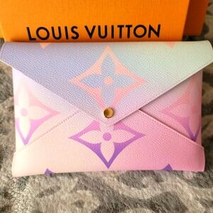 Louis Vuitton Sunrise Giant Monogram Flower Kirigami Pouch Large New